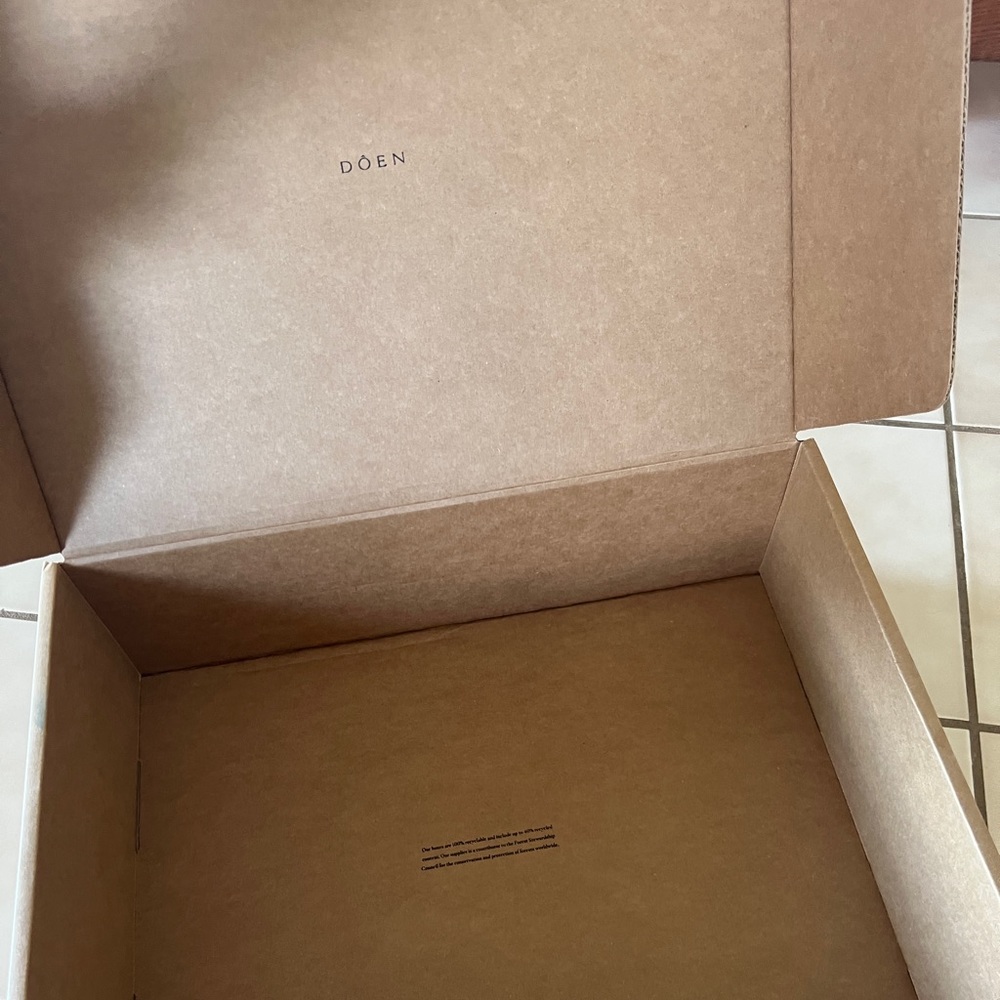 Large Dôen Box - Picture 3 of 6